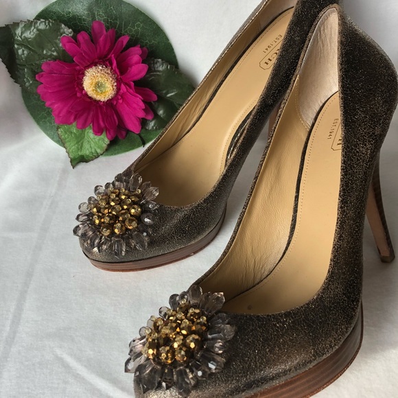 Like NEW COACH Bergen soft  CRACKLED  gold SHOE - Picture 4 of 8